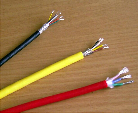 計(jì)算機(jī)電纜1